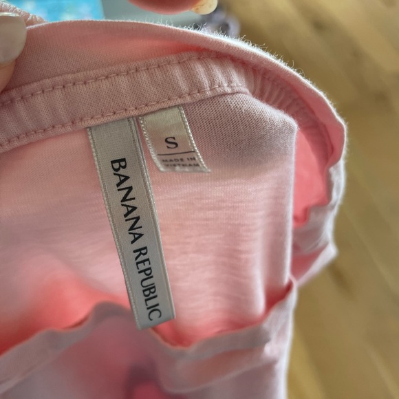 Banana Republic Women’s Tshirt Bundle S - Picture 4 of 6